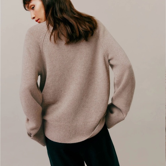 Reformation Garrett Cashmere Oversized Turtleneck Sweater- Oatmeal - Picture 3 of 8